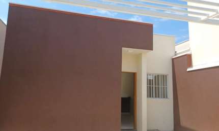 Casa térrea com 150 m² de terreno e 60 m² de construção, 2 quartos e quintal, Monte Carlo Indaiatuba