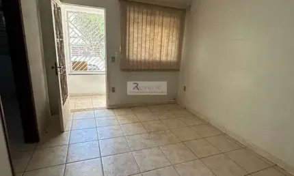 Imperdível oportunidade: Casa à venda na Vila Areal, Indaiatuba-SP, com 3 quartos, 1 suíte, 1 sala, 3 banheiros, 2 vagas de garagem e 183m².