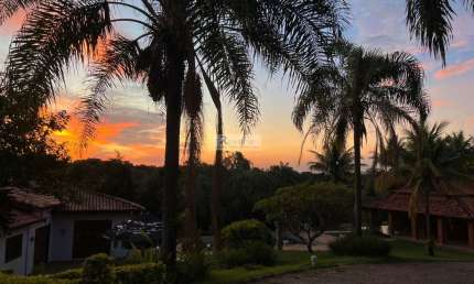 Chácara de Luxo em Condomínio no Recanto das Flores, Indaiatuba-SP: 4 Quartos, 4 Suítes, 1 Sala, 8 Vagas, 468m².