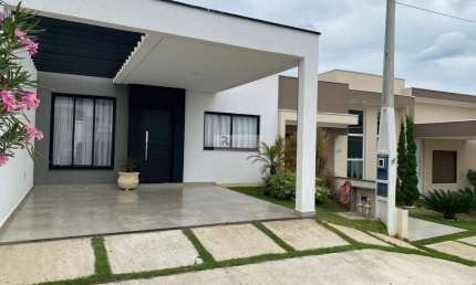Casa em Condomínio fechado em Indaiatuba-SP: 3 Quartos, 2 Suítes, 122m², Jardins do Império!