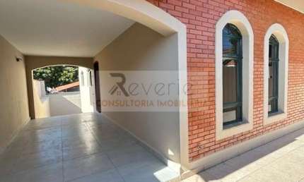 Casa para locação em Indaiatuba-SP, Jardim Pompéia: 3 quartos, 1 suíte, 1 sala, 2 banheiros, 2 vagas, 180m²!