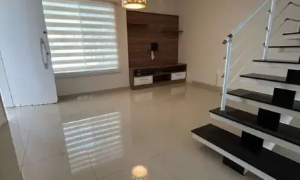 Casa em condomínio à venda em indaiatuba-sp, bairro villaggio di itaici  3 quartos, 1 suíte, 2 vagas de garagem  144 m²