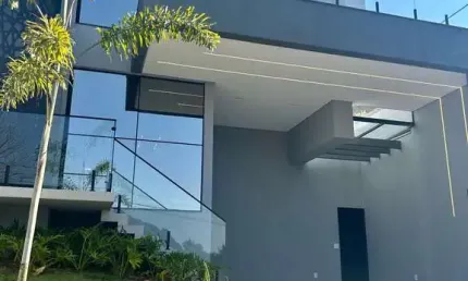 Luxuosa casa em condomínio à venda em indaiatuba-sp, jardim reserva bom viver: 3 quartos, 3 suítes, 2 salas, 5 banheiros, 4 vagas, 271m².