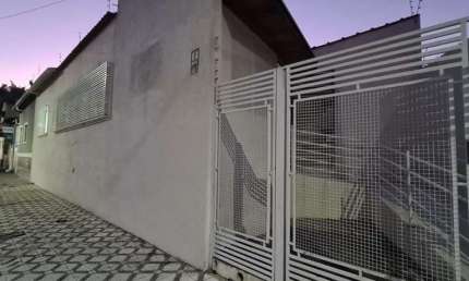 Ponto Comercial para Venda em Taubaté, Chácara Olaria, 1 suíte, 2 banheiros