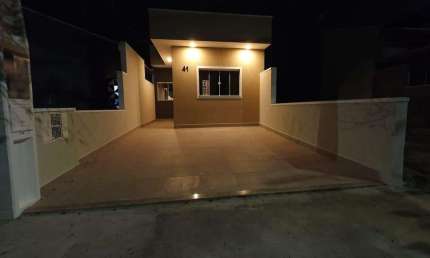 Casa para Venda em Taubaté, Vila dos Comerciários 2, 2 dormitórios, 1 suíte, 1 banheiro, 2 vagas