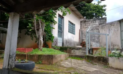 Casa para Venda em Taubaté, Alto São Pedro, 3 dormitórios, 2 banheiros, 2 vagas