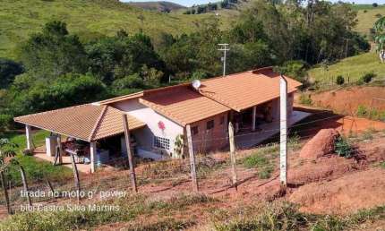 Chácara para Venda, Bairro do Carapeba, 2 dormitórios, 2 suítes, 1 banheiro, 6 vagas