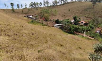 Sítio para Venda em Redenção da Serra, Bairro Pedra Negra, 3 dormitórios, 1 suíte, 2 banheiros, 4 vagas