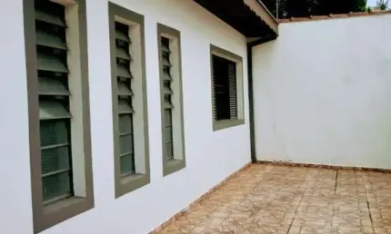 Casa para Venda em Taubaté, Vila Areao, 2 dormitórios, 1 banheiro, 3 vagas