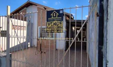 Casa para Venda em Taubaté, Parque São Luís, 2 dormitórios, 1 banheiro, 1 vaga