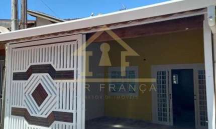 Casa para Venda em Taubaté, Jardim Gurilândia, 2 dormitórios, 1 suíte, 2 banheiros, 2 vagas
