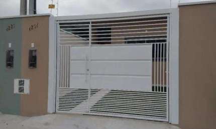 Casa para Venda em Taubaté, Residencial Estoril, 2 dormitórios, 1 suíte, 2 banheiros, 2 vagas