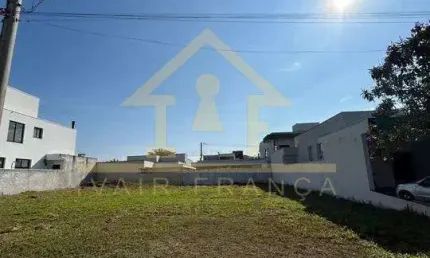 Terreno à venda na Avenida Carlos Pedroso da Silveira, Piracangaguá, Taubaté