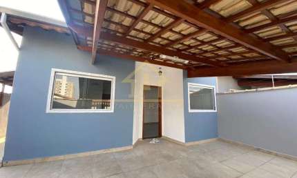 Casa para Venda em Taubaté, Parque Taubaté-Guaçu, 2 dormitórios, 1 suíte, 2 banheiros, 2 vagas