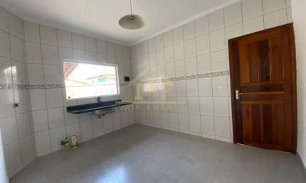 Casa para Venda em Taubaté, Parque Urupês, 2 dormitórios, 1 suíte, 1 banheiro, 2 vagas