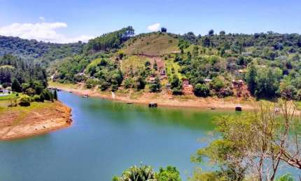 Chácara para Venda em Natividade da Serra, Perobas, 1 dormitório, 1 banheiro, 2 vagas