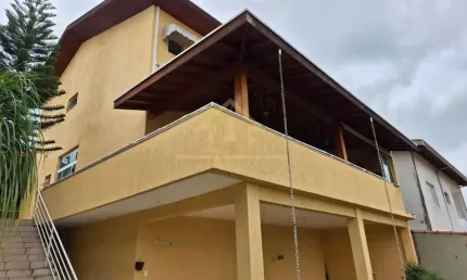 Sobrado para Venda em Taubaté, Campos Elíseos, 3 dormitórios, 1 suíte, 2 banheiros, 4 vagas