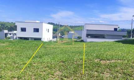 Terreno à venda no Vale dos Cristais, Taubaté 