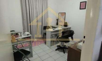 Casa para Venda em Taubaté, Vila dos Comerciários 2, 2 dormitórios, 1 banheiro, 2 vagas