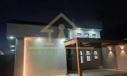 Casa em Condomínio para Venda em Taubaté, Parque São Luís, 3 dormitórios, 1 suíte, 3 banheiros, 2 vagas