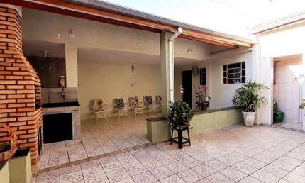 Casa para Venda em Taubaté, Estiva, 3 dormitórios, 2 suítes, 2 banheiros, 3 vagas