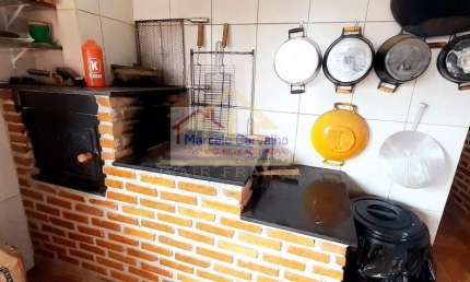 Chácara para Venda em Taubaté, Barreiro, 2 dormitórios, 2 suítes, 1 banheiro, 8 vagas