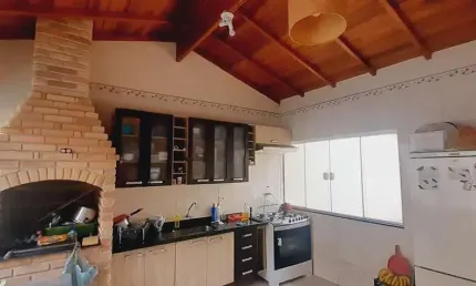 Casa para Venda em Taubaté, Jardim Santa Clara, 2 dormitórios, 1 suíte, 1 banheiro, 2 vagas