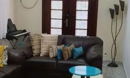 Casa para Venda em Taubaté, Centro, 3 dormitórios, 1 banheiro, 1 vaga