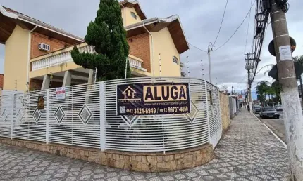 Casa para Locação em Taubaté, Jardim Maria Augusta, 3 dormitórios, 2 suítes, 3 banheiros, 4 vagas