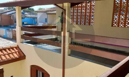 Casa para Venda em Taubaté, Cecap, 5 dormitórios, 2 banheiros, 2 vagas