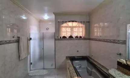 Sobrado para Venda em Taubaté, Terra Nova, 3 dormitórios, 1 suíte, 2 banheiros, 3 vagas