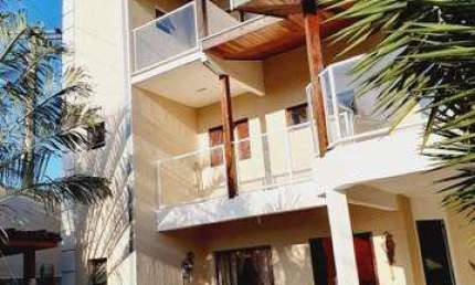 Casa para Venda em Taubaté, Jardim Continental II, 3 dormitórios, 3 suítes, 4 banheiros, 3 vagas
