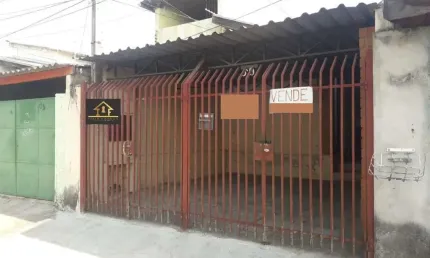 Casa para Venda em Taubaté, Residencial São Charbel, 2 dormitórios, 1 banheiro, 2 vagas