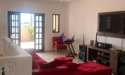 Casa com 4 quartos à venda no Jardim Gurilândia, Taubaté 
