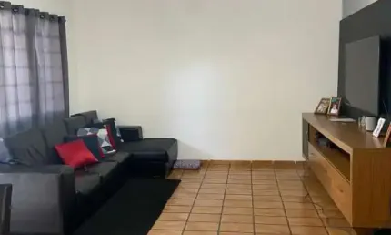 Casa à venda em Taubaté-SP, bairro Bonfim: 3 quartos, 1 suíte, 1 sala, 2 banheiros, 1 vaga de garagem, 120m². Imperdível!