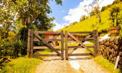 Chácara / sítio com 3 quartos à venda na Zona Rural, Cunha 