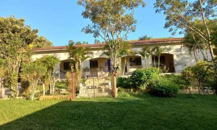 Sitio à venda em São Luiz do Paraitinga-SP, bairro Rio Abaixo: 3 quartos, 1 suíte, 2 salas, 3 banheiros, 4 vagas, 205.700m²!
