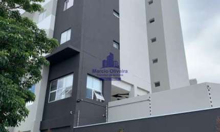Apartamento à venda na Granja Daniel, Taubaté-SP: 3 quartos, 1 suíte, 1 sala, 2 banheiros, 2 vagas de garagem, 76m².