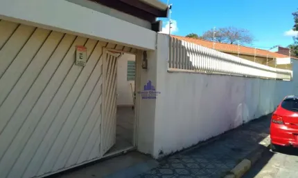 Casa com 3 quartos à venda no Centro, Taubaté , 250 m2 por R$ 800.000
