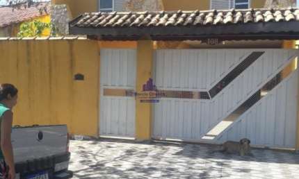 Casa com 4 quartos à venda no Parque Bandeirantes, Taubaté  por R$ 700.000