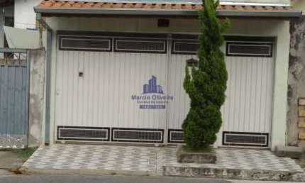 Casa com 2 quartos à venda no Conjunto Habitacional C.D.H.U., Taubaté , 180 m2 por R$ 190.000