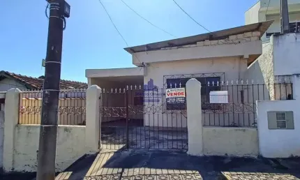 Casa com 4 quartos à venda na Vila São José, Taubaté 