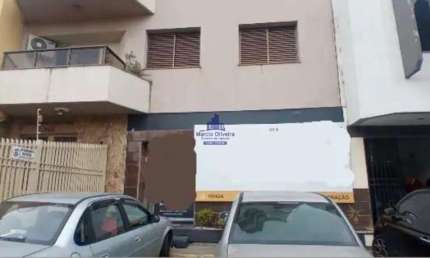 Excelente oportunidade: Ponto comercial à venda em Taubaté-SP, Centro, 3 salas, 2 banheiros, 1 vaga de garagem, 84,00 m².