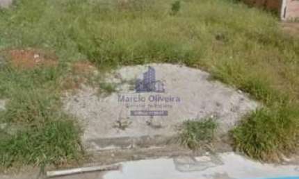 Terreno à venda no Jardim Continental II, Taubaté  por R$ 215.000