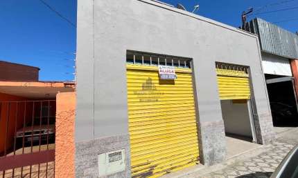 Oportunidade de Locação: Ponto Comercial na Vila Edmundo, Taubaté-SP - Sala com 45m² e Banheiro - Imperdível!