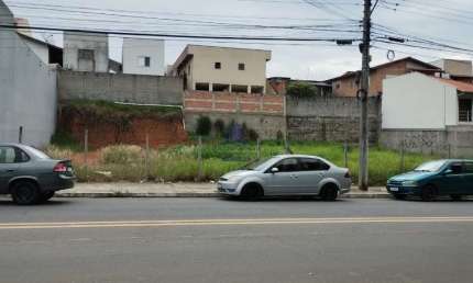 Terreno comercial à venda no Residencial Estoril, Taubaté  por R$ 640.000