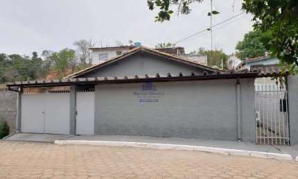 CASA 3 DORMITÓRIOS EM TERRENO INTEIRO - SÃO LUIZ DO PARAITINGA