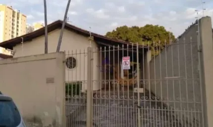 Casa com 4 quartos à venda no Centro, Taubaté , 507 m2 por R$ 950.000