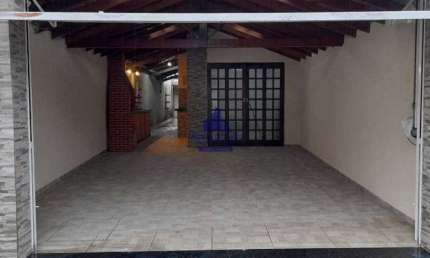 Casa à venda em Taubaté-SP, Alto São Pedro: 2 quartos, sala, banheiro, 2 vagas de garagem, portão automatizado, 70m² de área. Aproveite!