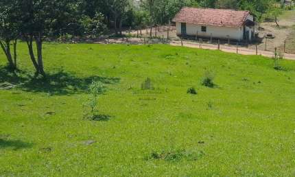 Oportunidade única: Sitio à venda em Lagoinha-SP, no bairro Lagoinha, com 2 quartos, 1 sala, 2 banheiros e 70.000,00 m² de área.